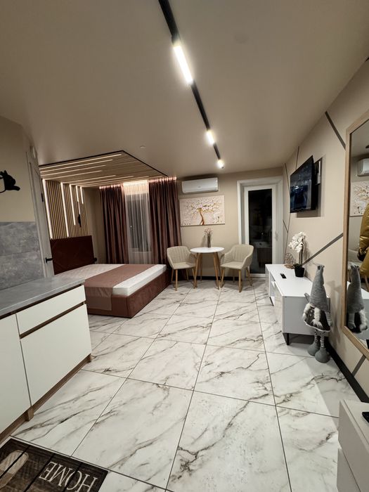 Здаю подобово 1к смарт-квартиру | Центр | Є світло та інтернет завжди