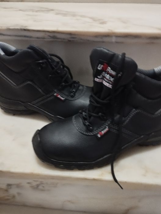 Botas biqueira de aço novas 43