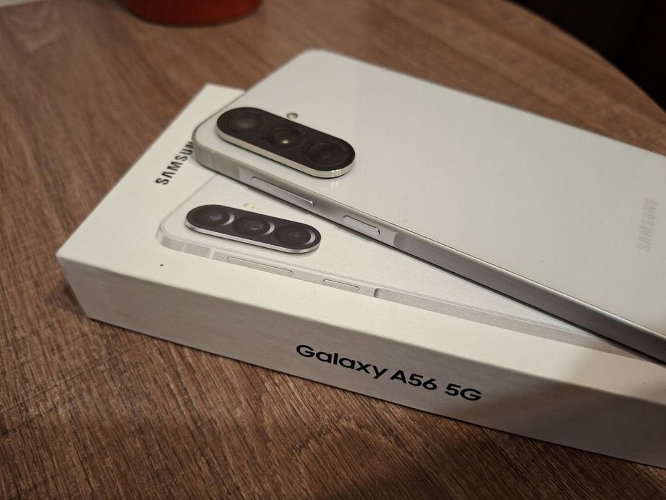 Самсунг А 56 8/128