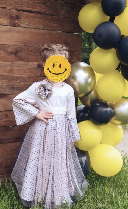 Випускна сукня на дівчинку 6-7 років