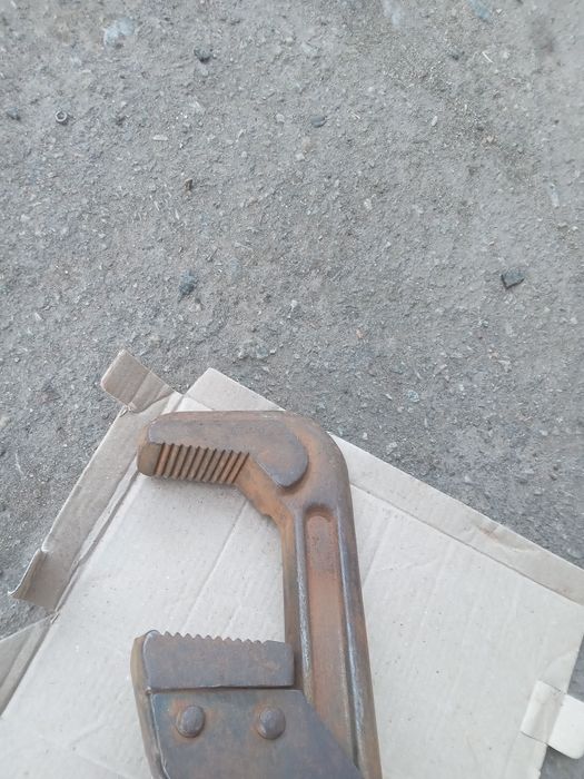 Ключ трубний 5 номер, ключ трубний ланцюговий продаю.