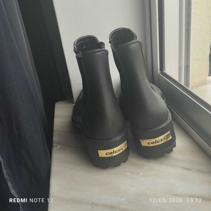 Bota cano baixo( valor negociável)