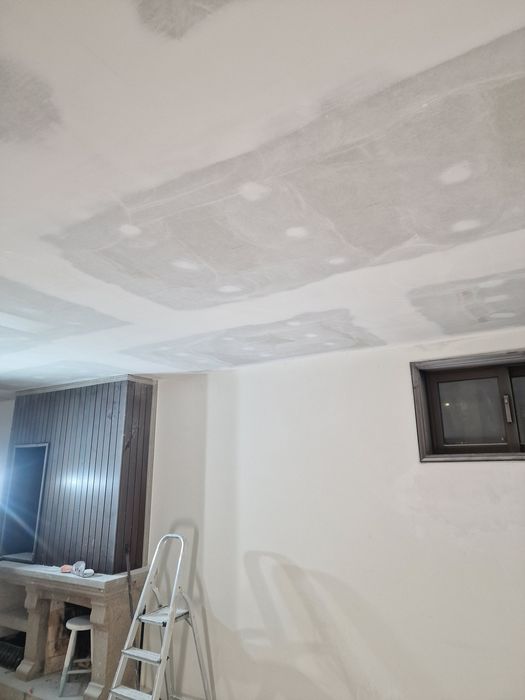 Pintura, pladur e outros serviços