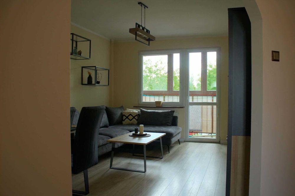 Na sprzedaż 3-pokojowe mieszkanie 63m² – Kopernik, Kosmonautów Polskich, 2 piętro.