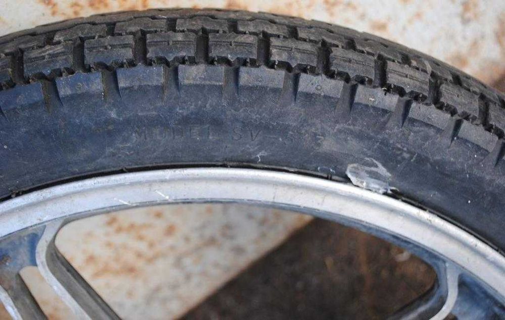 Колесо 18*1,85 в компл з 3.00-18 на мопед. Мото ЗЧ, запчастина.