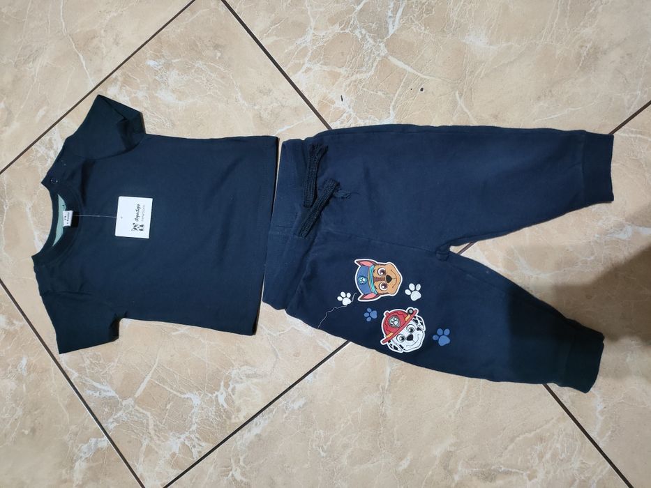 Spodnie i koszulka 74