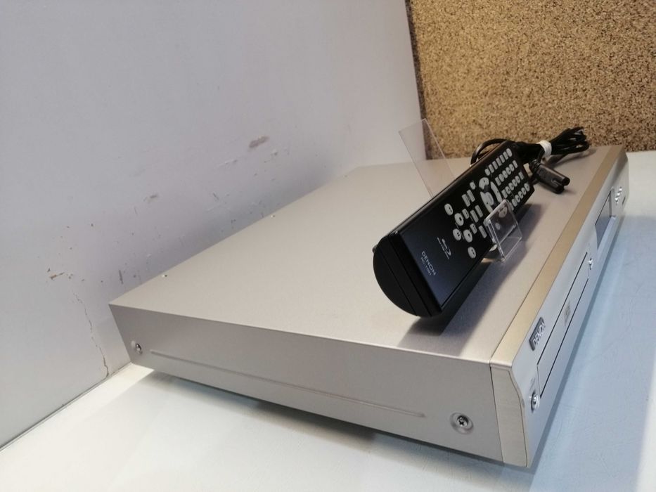 Odtwarzacz Blu-Ray  DENON DVD 1800BD z Pilotem