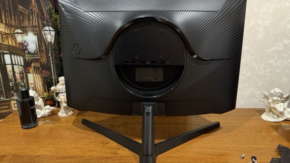 Samsung Odyssey G5 27" 144Hz