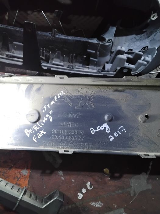 Parachoques Citroën berlingo/jumpy  frente