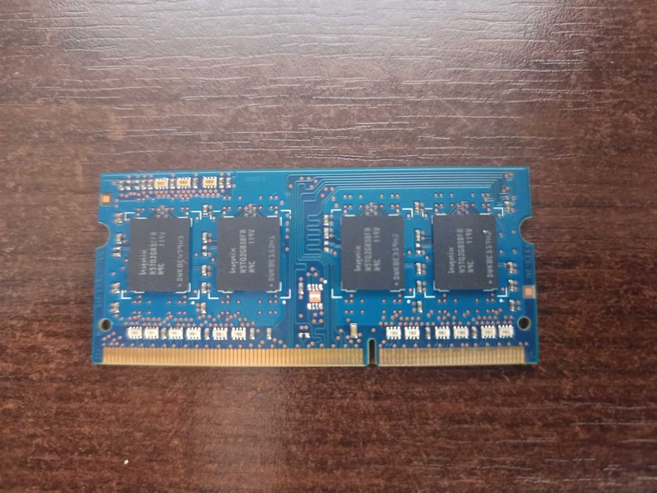 Pamięć RAM DDR3 HYNIX 2GB 1RX8 PC3-10600S-9-10-B1 HMT325S6BFR8C-H9