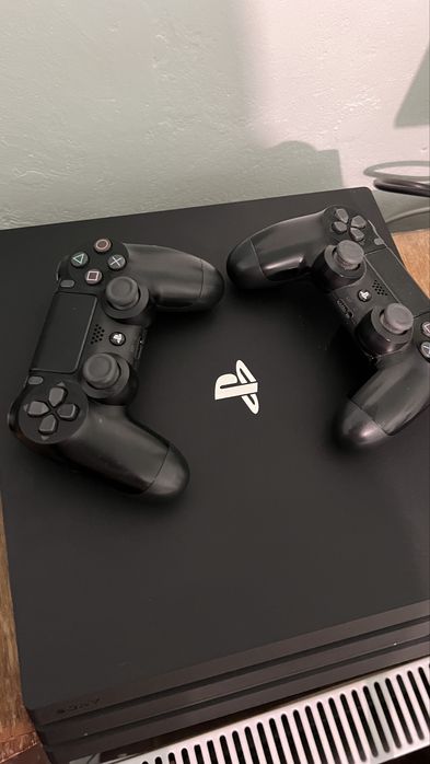 Sony PlayStation pro 1tb ігрова приставка