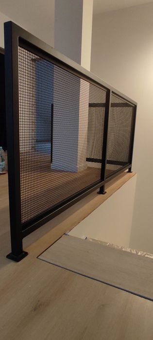 Balustrady zewnętrzne , wewnętrzne