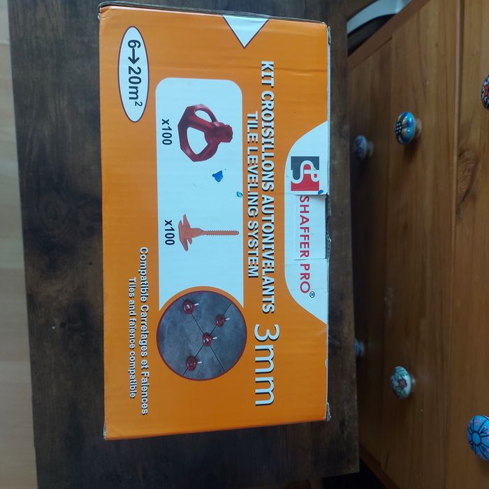 System poziomowania płytek