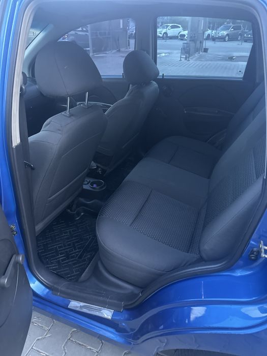Продам авто Chevrolet  Aveo ls в хорошому стані.