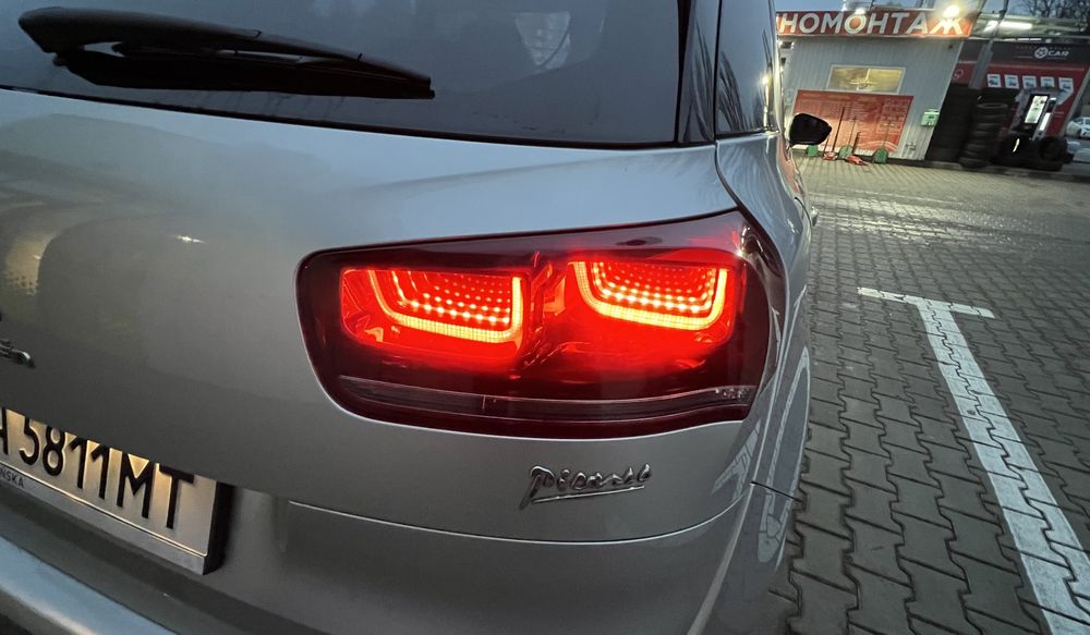 Автомобіль Citroen C4 Picasso