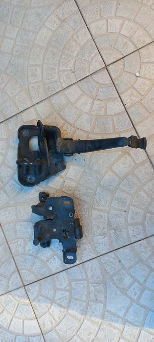 Fecho do Capô e Fecho da Frente em Fibra Audi A4 B5 8D 1994 a 2001 Original