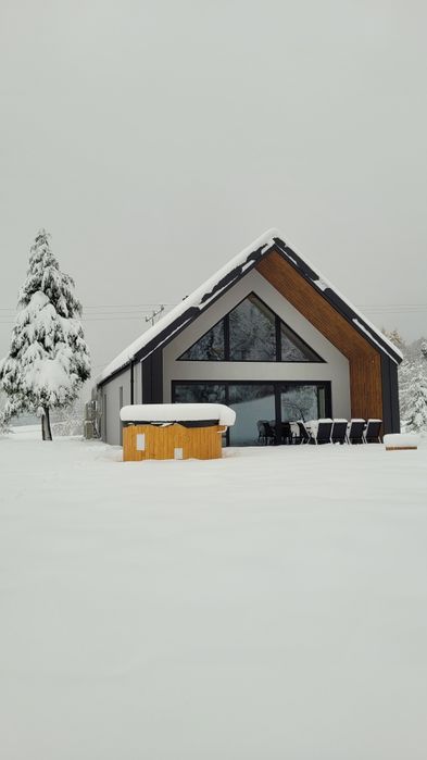 Dom domek na wynajem na wyłączność z jacuzzy  na 10 12 osób