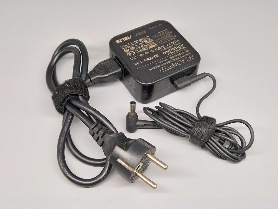 Zasilacz sieciowy do laptopa ASUS AC adapter 65W ADP-65GD B
