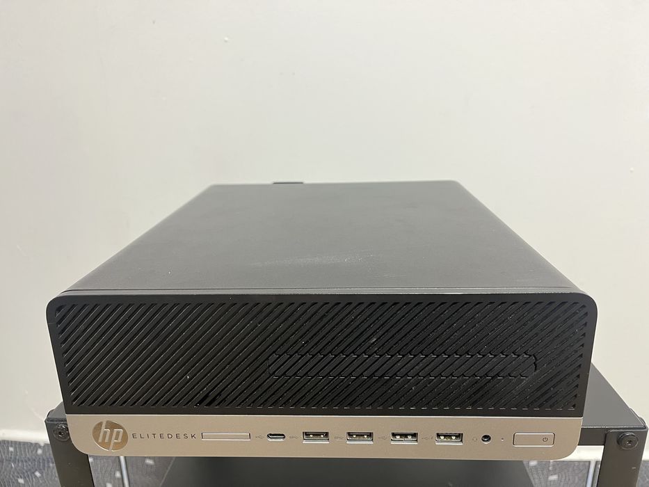 HP EliteDesk 705 G4 SFF (Ryzen 5,Vega11, SSD240gb, 8 gb Ram)