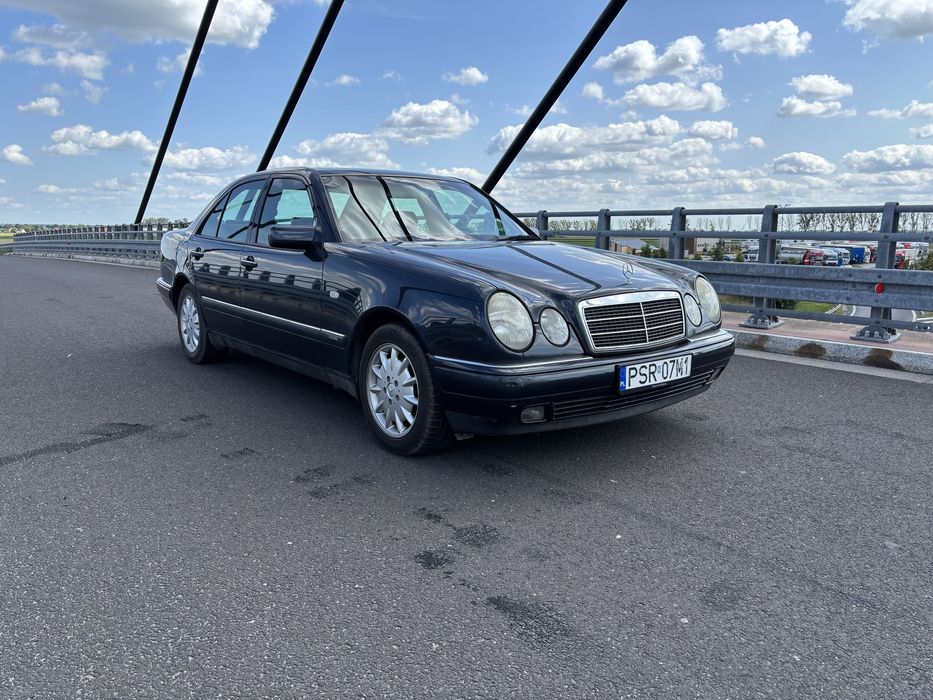 Mercedes-Benz w210 E220D