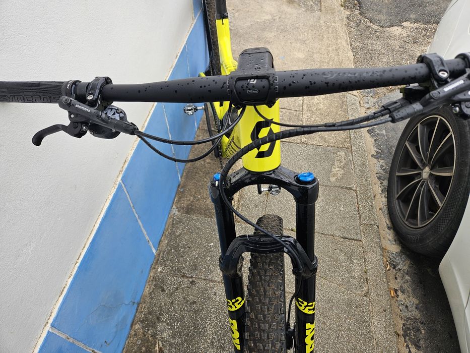 Bicicleta scoot de btt nova