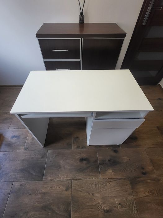 Sprzedam biurko białe