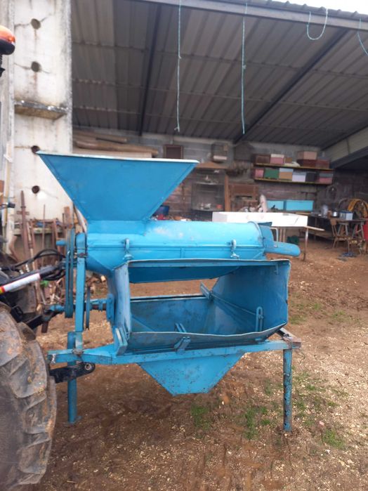 Máquina debulhadora de milho