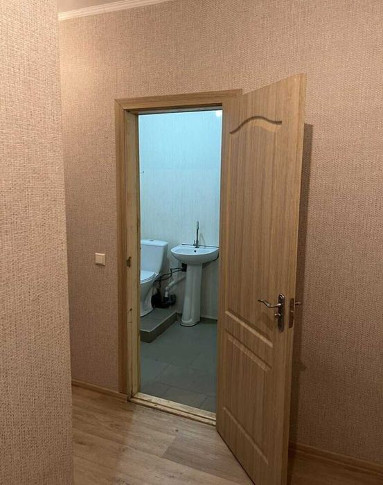 Приміщення на Озерній. 630$ мкв. Кабінетна система