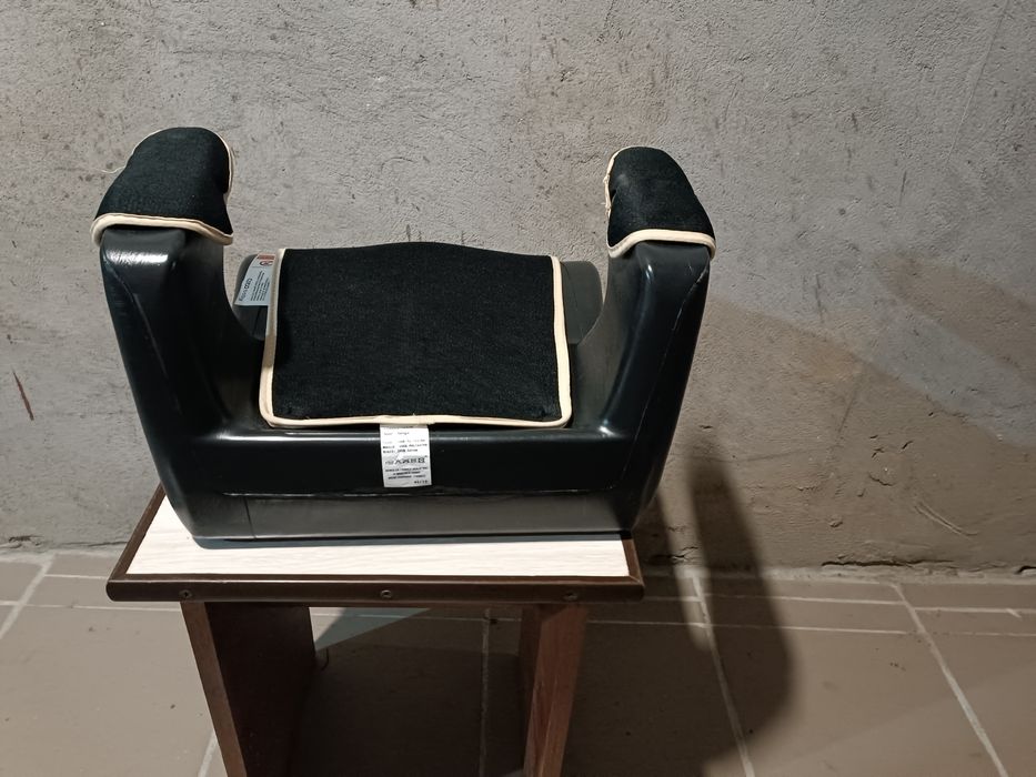 Автокрісло, бустер Renolux Reno Junior Biege