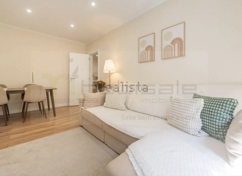 Apartamento T2 — Rua Eça de Queiroz, Estação de Agualva-Cacém, Sintra
