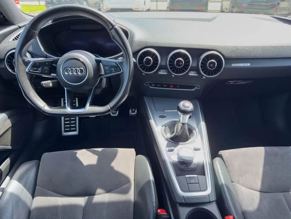 Audi TT Coupé 2.0 TDI S-line