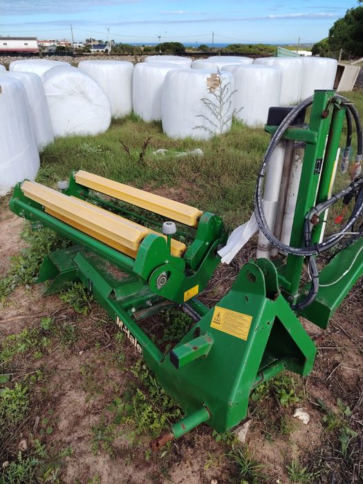 Plastificadora de fardos pequenos
