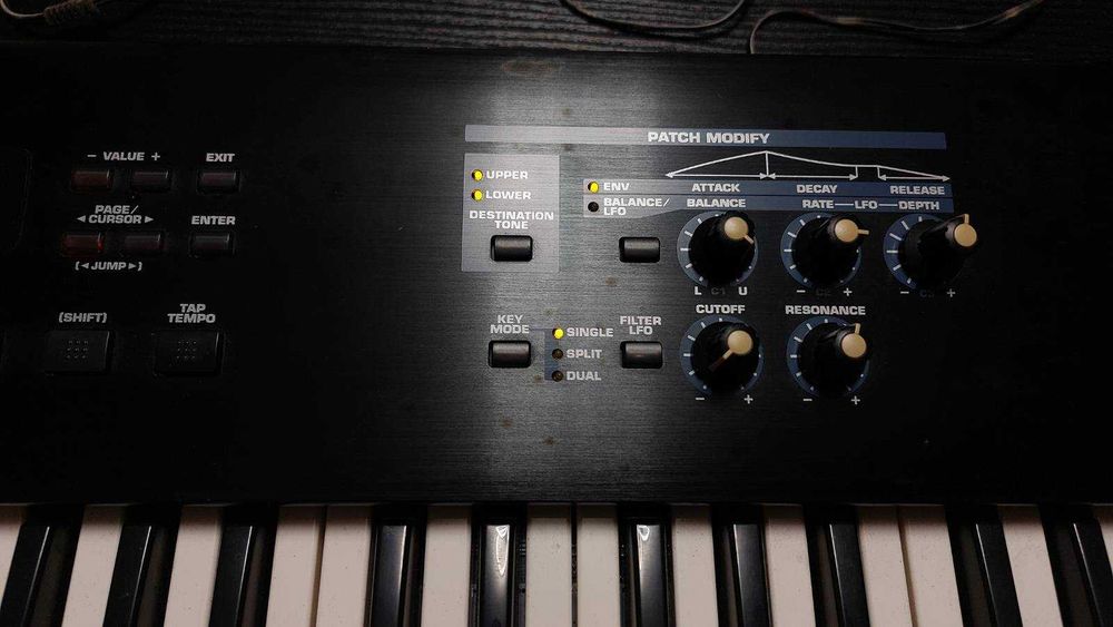 Syntezator Roland JUNO-D + twardy case stan dobry