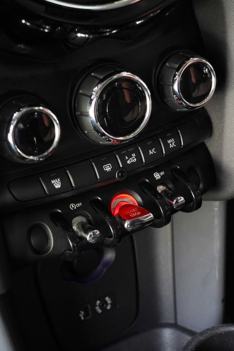 MINI COOPER D 115cv
