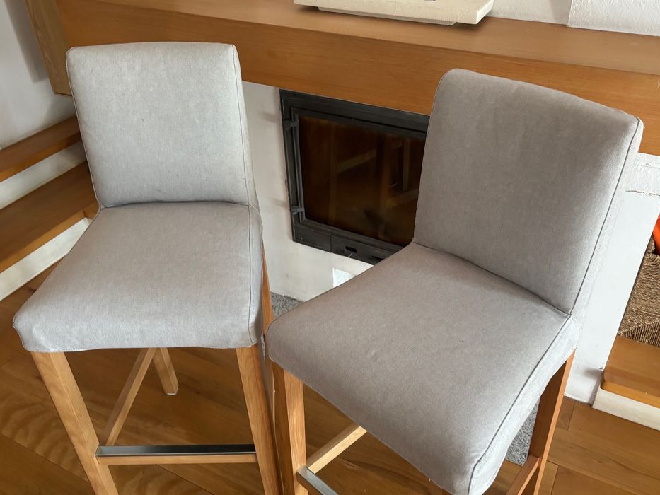Krzesła barowe IKEA hokery BERGMUND