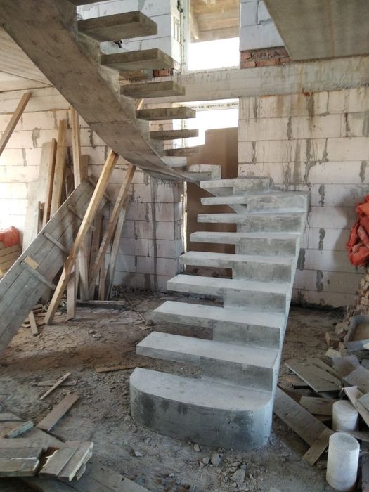 Бетонні сходи будь-якої складності