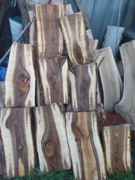 Drewno orzech tarcica foszt monolit loft stolik deska