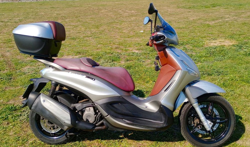 Piaggio Beverly 350 cc Sport Touring 2012