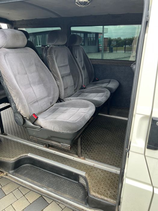 Автомобіль VW TRANSPORTER