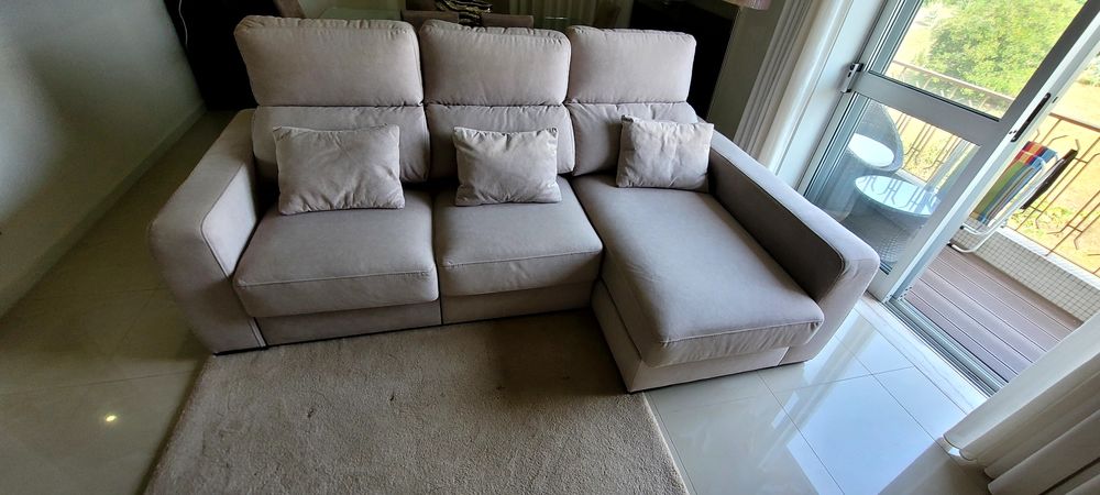 Sofá 3 lugares com chaise long