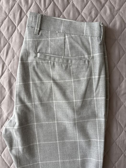 Чоловічі сірі класичні штани Pull&Bear