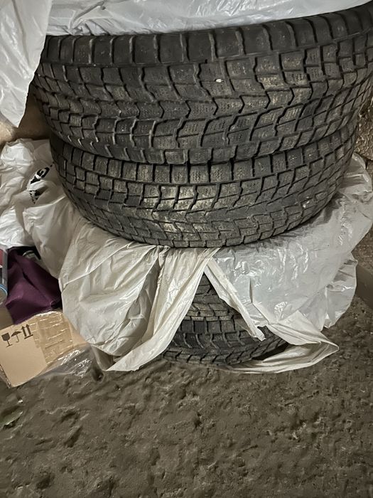 Michelin 18" зима також 215/55 r17 резини