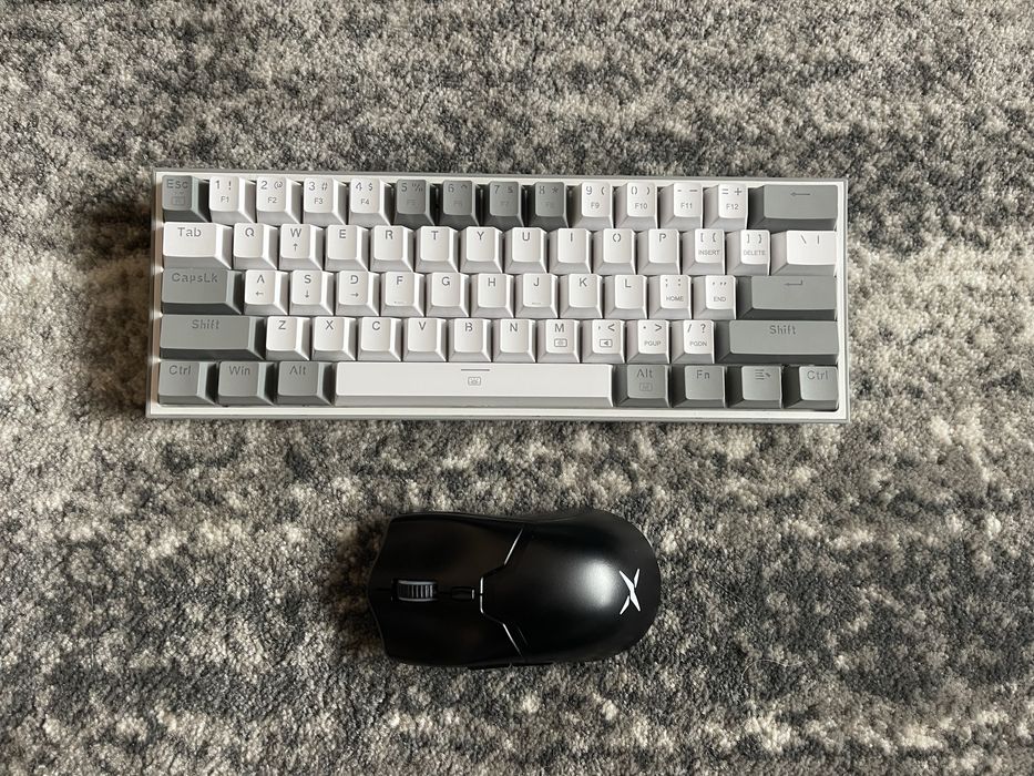 Игровой комплект: клавиатура Redragon K617 Fizz + мышь Delux M800 Pro