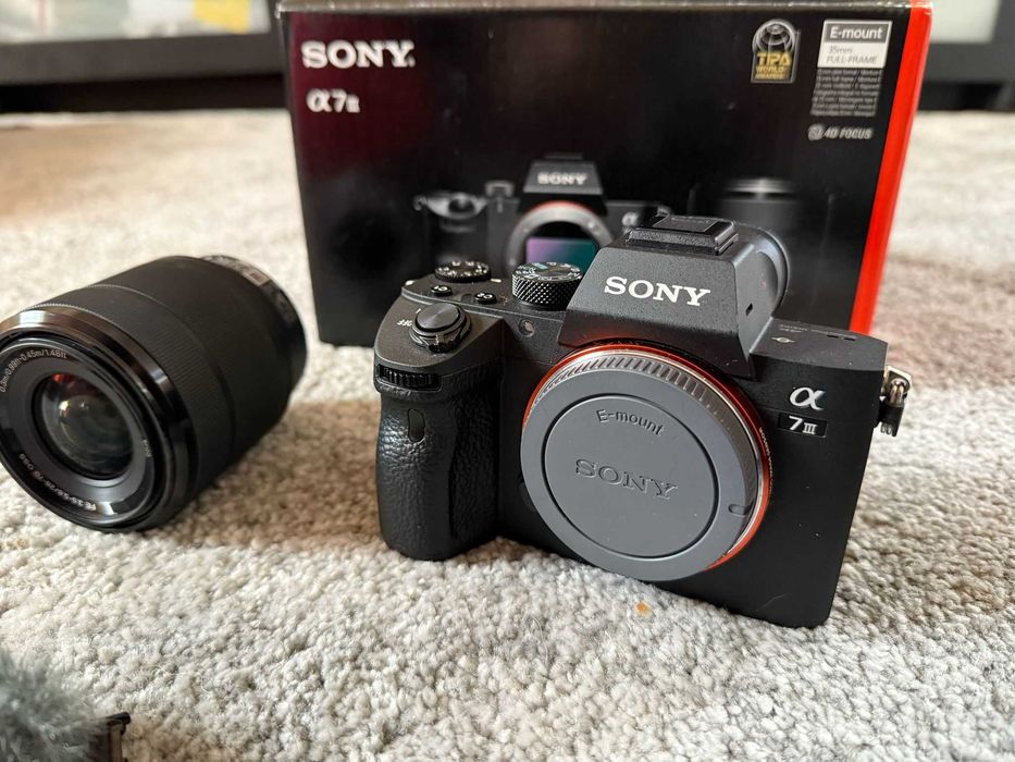 Sony Alpha 7 III (Pouco uso)