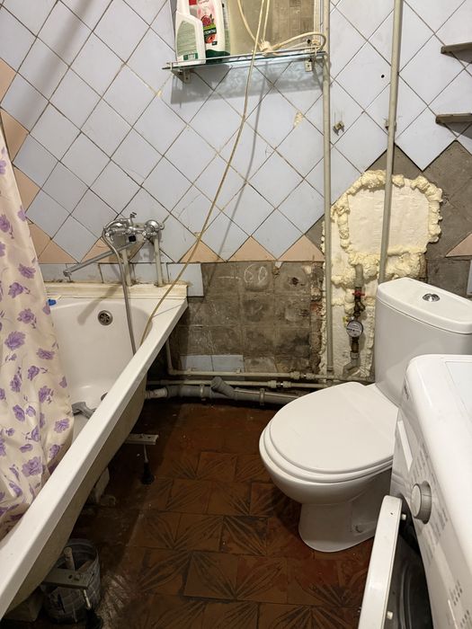 Продаж 2-х кімнатна квартира по вул. Незалежності