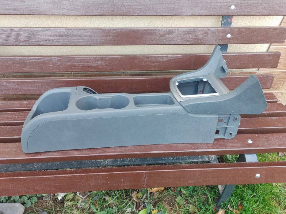 Tunel środkowy ford focus MK2 FL