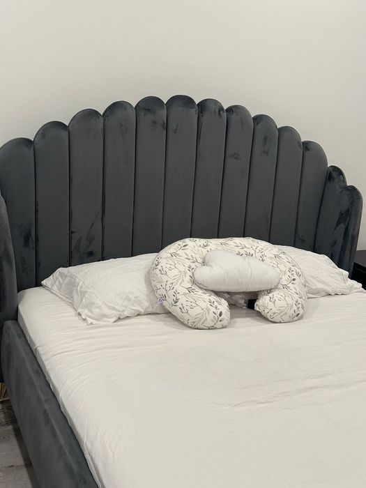 Cama casal como noval