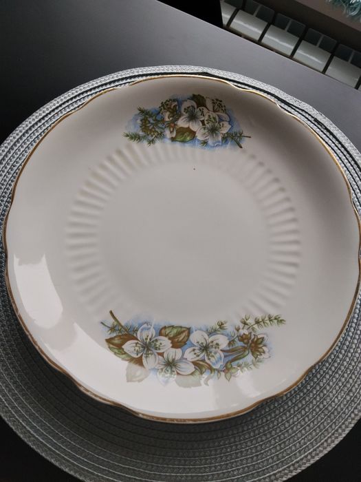 Тарілка, розмір 27 см.