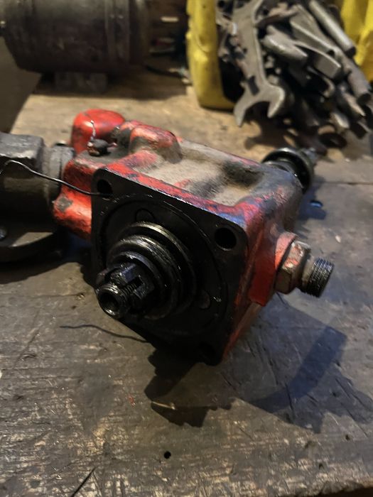 Продам запчастини до рульвої колонки мтз 80 з експортного трактора