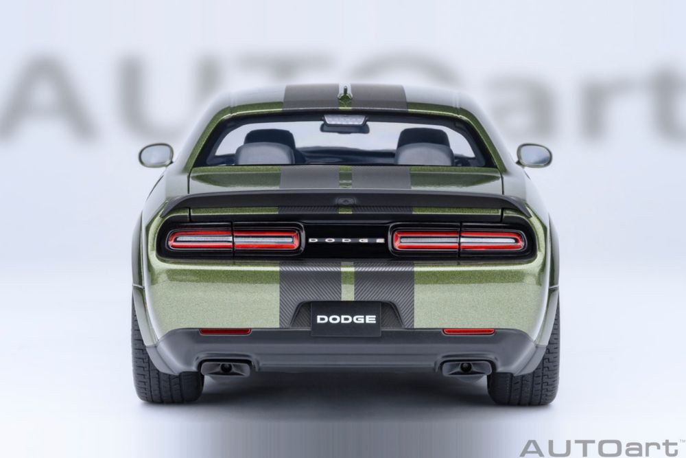 AUTOart Dodge Challenger SRT Jailbreak 2022 F8 Green 1/18